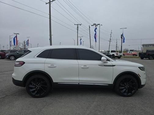 2022 Lincoln Nautilus Reserve