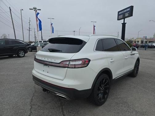 2022 Lincoln Nautilus Reserve