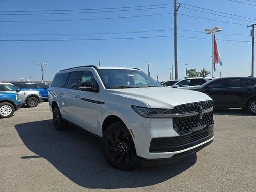 2025 Lincoln Navigator L Reserve