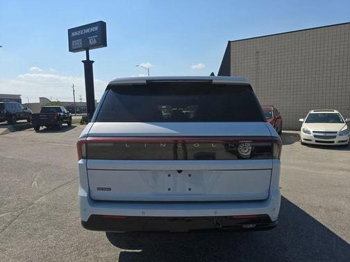 2025 Lincoln Navigator L Reserve