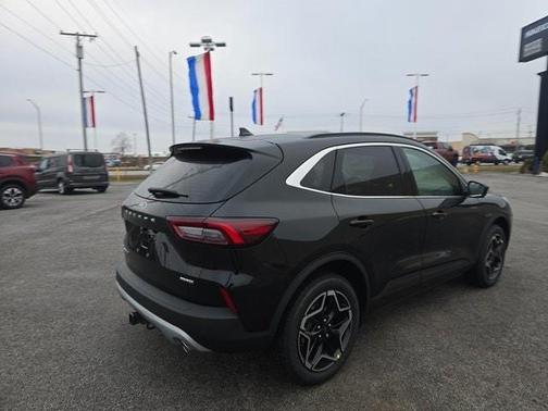 2026 Ford Escape Platinum