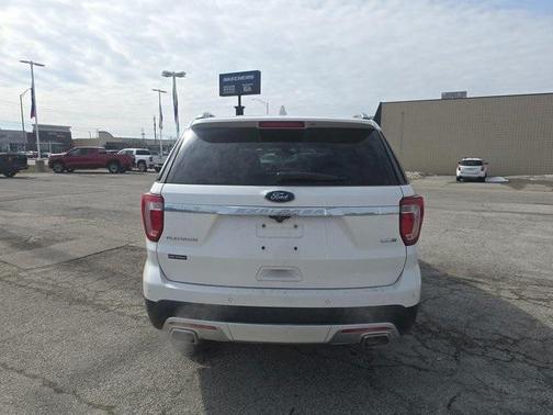 2017 Ford Explorer Platinum