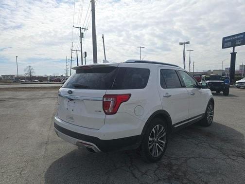 2017 Ford Explorer Platinum