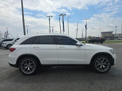 2022 Mercedes-Benz GLC 300 Base 4MATIC
