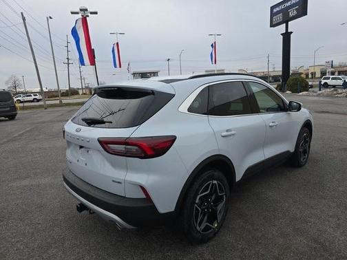 2026 Ford Escape Platinum