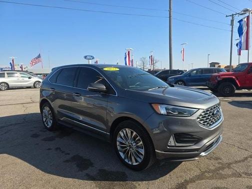 2022 Ford Edge Titanium