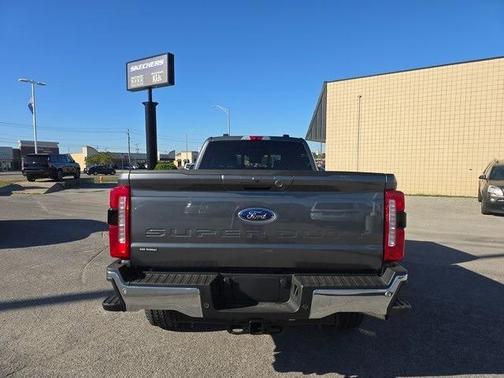 2026 Ford F-350 Lariat Super Duty