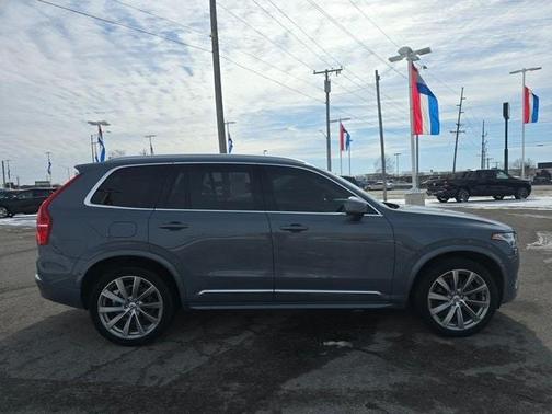 2023 Volvo XC90 B6 Plus 6-Seater