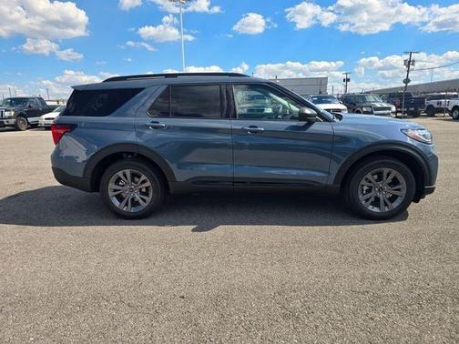 Vapor Blue Metallic 2026 Ford Explorer Active