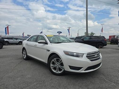 2015 Ford Taurus SEL