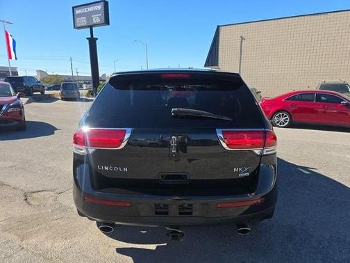 2015 Lincoln MKX Base