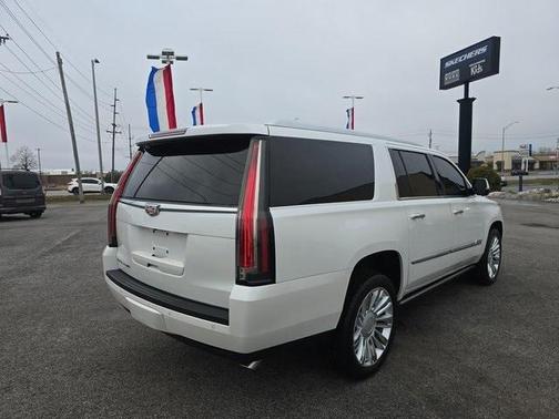 2016 Cadillac Escalade ESV Platinum