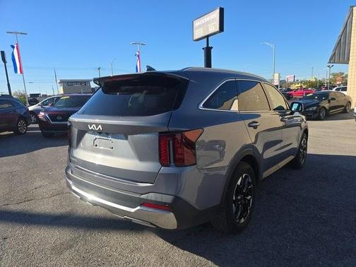 2024 Kia Sorento S