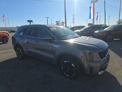 2024 Kia Sorento S