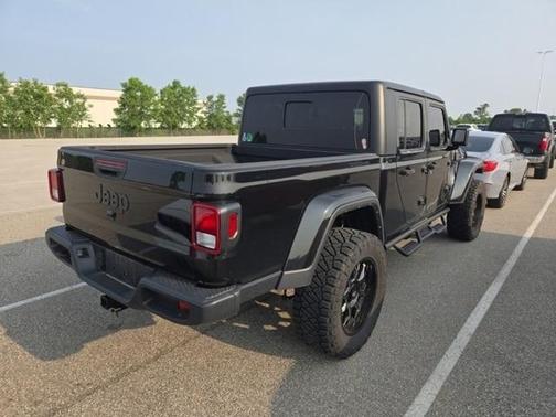 2022 Jeep Gladiator Sport