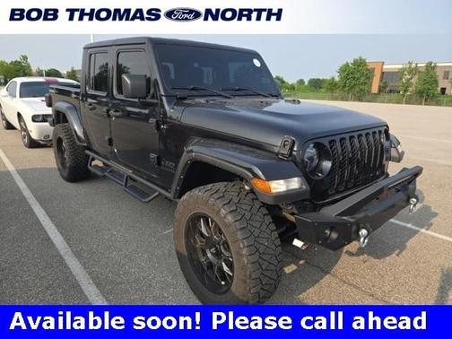 2022 Jeep Gladiator Sport