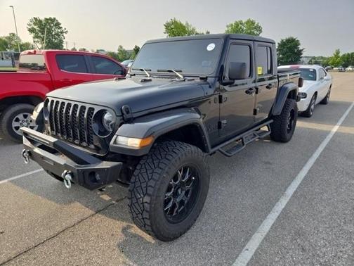 2022 Jeep Gladiator Sport