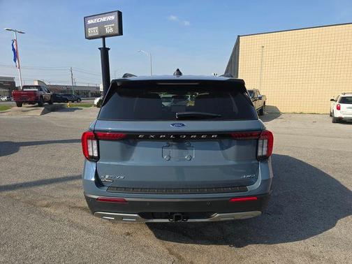 Vapor Blue Metallic 2026 Ford Explorer Active
