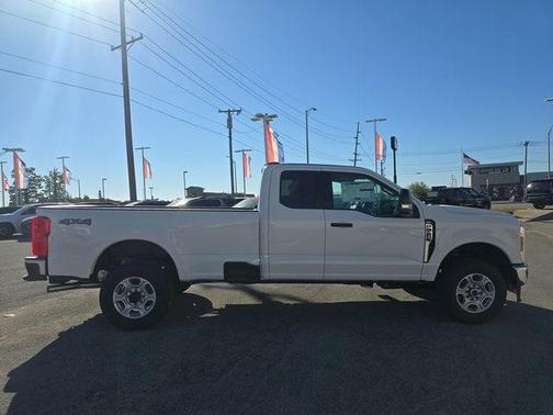 2026 Ford F-350 XLT