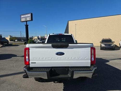2026 Ford F-350 XLT