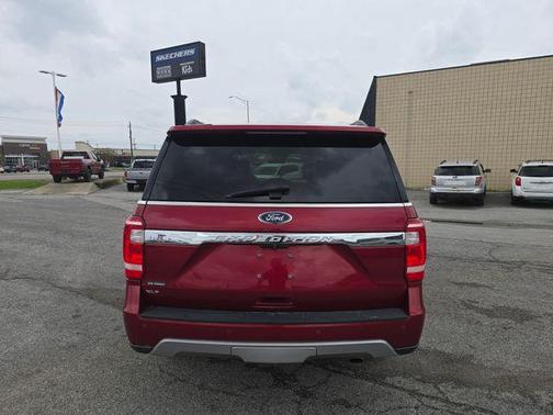 Ruby Red Metallic 2018 Ford Expedition XLT
