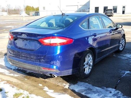 2015 Ford Fusion SE