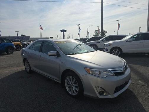 2012 Toyota Camry Hybrid XLE