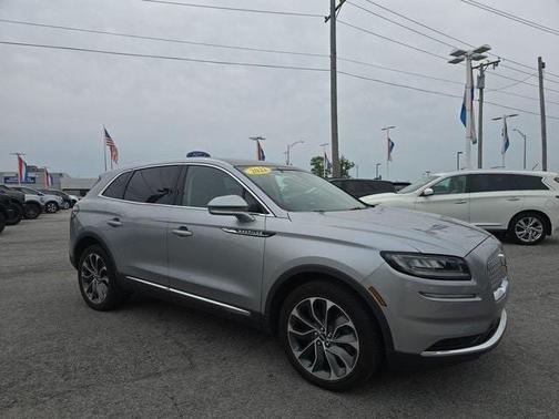 2022 Lincoln Nautilus Reserve