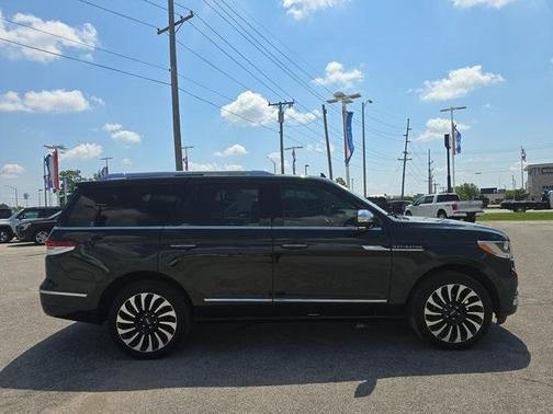 2023 Lincoln Navigator Black Label
