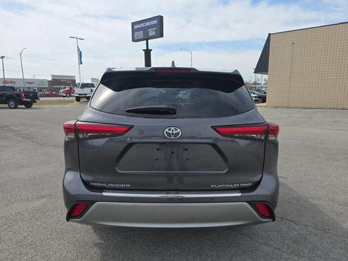 2021 Toyota Highlander Platinum