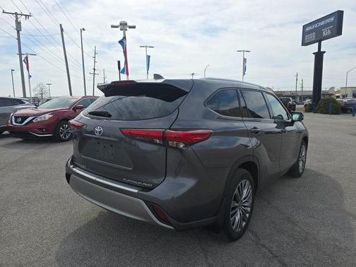 2021 Toyota Highlander Platinum