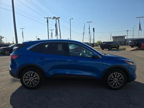 2021 Ford Escape PHEV SE