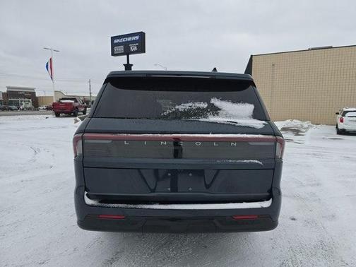 2026 Lincoln Navigator L Reserve