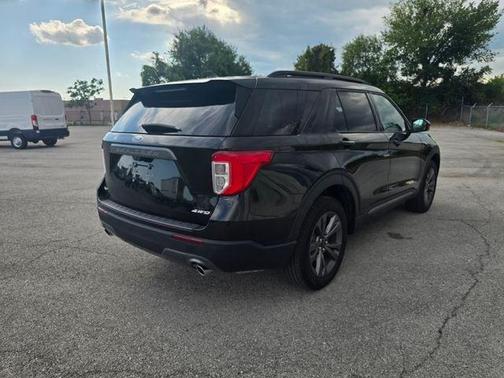Black Metallic 2024 Ford Explorer XLT