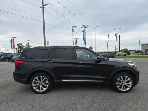 2023 Ford Explorer Platinum