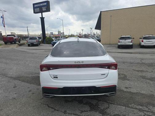 Glacial White Pearl 2022 Kia K5 LXS