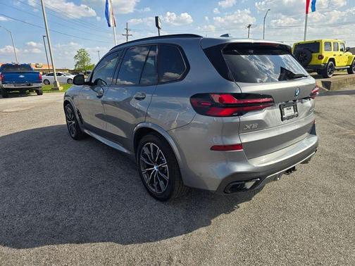 Skyscraper Gray Metallic 2024 BMW X5 PHEV xDrive50e