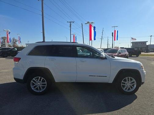 2018 Jeep Grand Cherokee Laredo