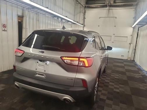 2021 Ford Escape Titanium Hybrid