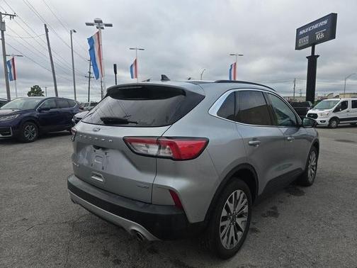 2021 Ford Escape Titanium Hybrid