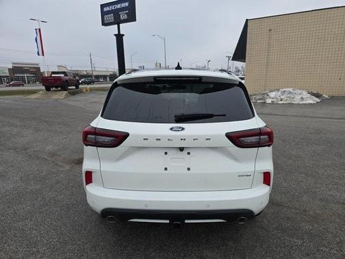 2026 Ford Escape ST-Line Elite