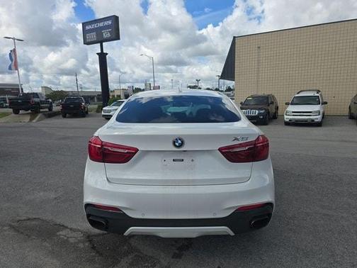 2018 BMW X6 xDrive50i