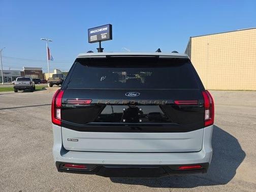 2025 Ford Expedition Tremor