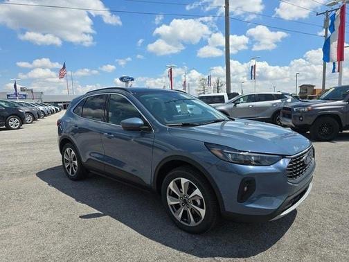 2025 Ford Escape Platinum