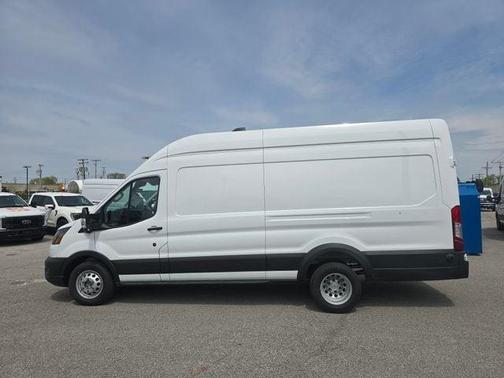 Oxford White 2026 Ford Transit-350 Base