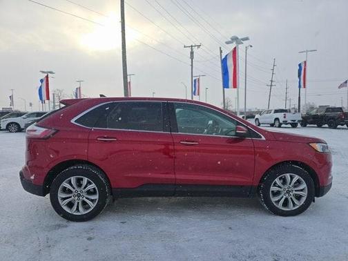 2024 Ford Edge Titanium