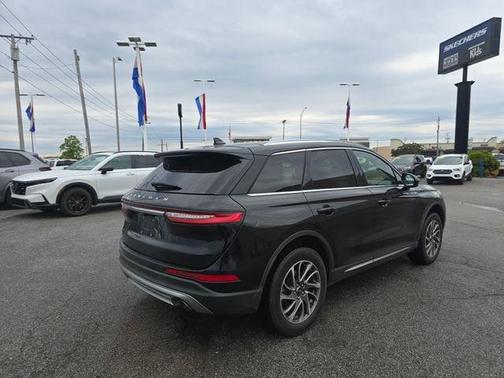 Black Metallic 2022 Lincoln Corsair Standard