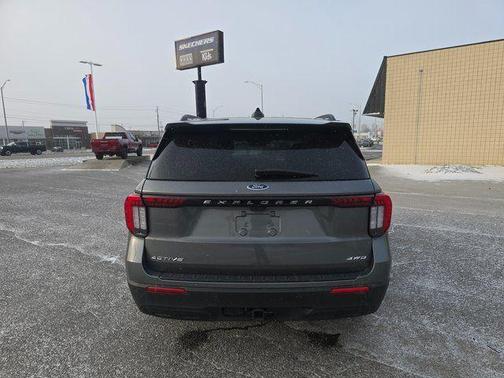 2025 Ford Explorer Active