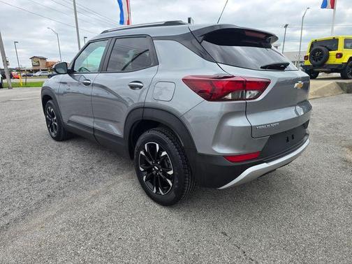 Sterling Gray Metallic 2023 Chevrolet Trailblazer LT