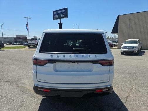 2023 Jeep Wagoneer L Series III